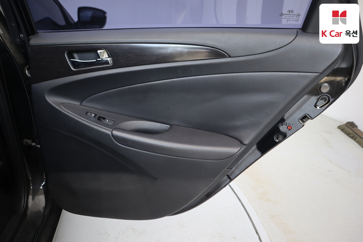 Hyundai Sonata - 26