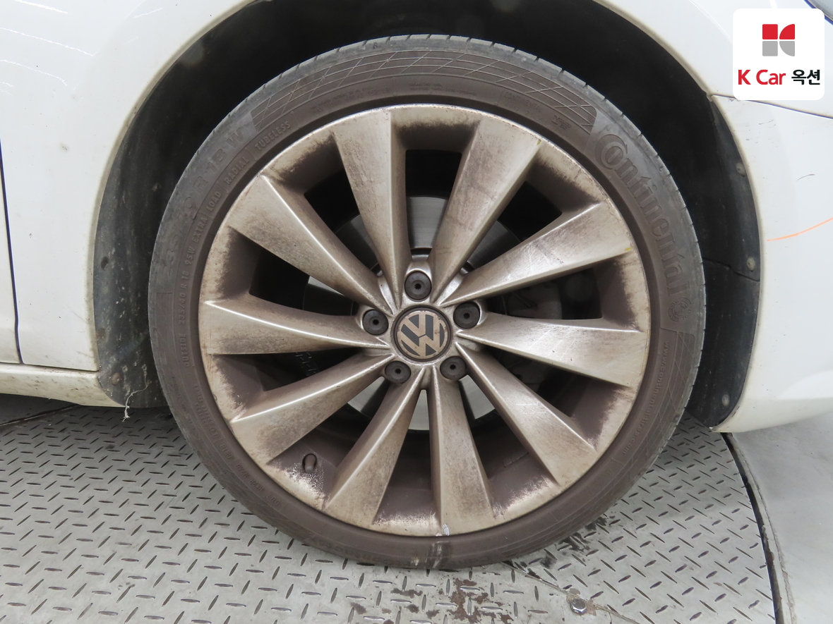 Volkswagen CC - 49