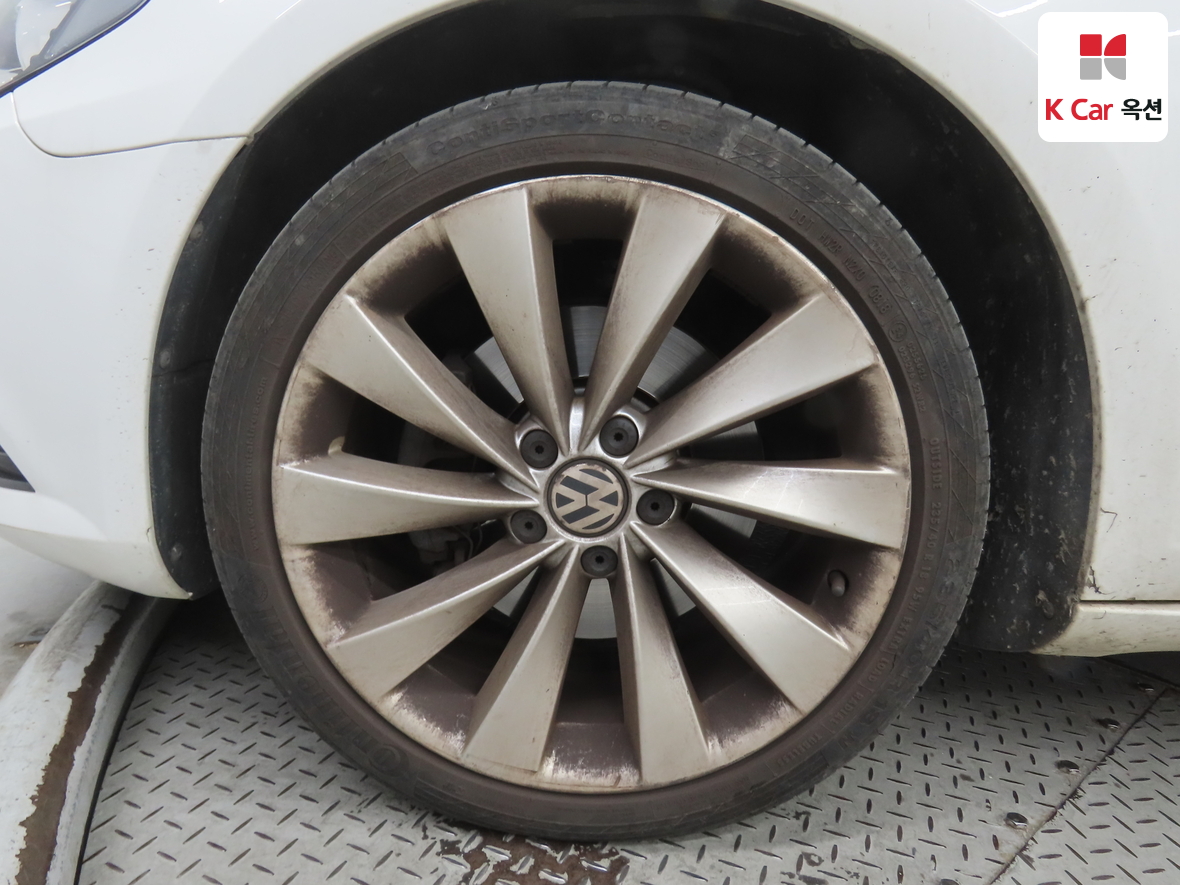 Volkswagen CC - 48