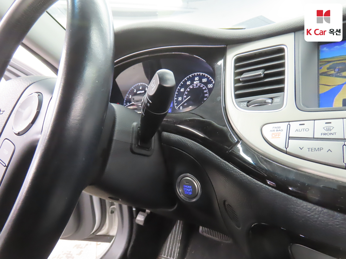 Hyundai Genesis 2014 - Image 11