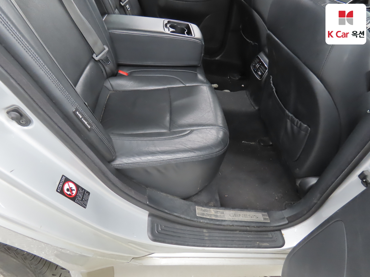 Hyundai Genesis 2014 - Image 28