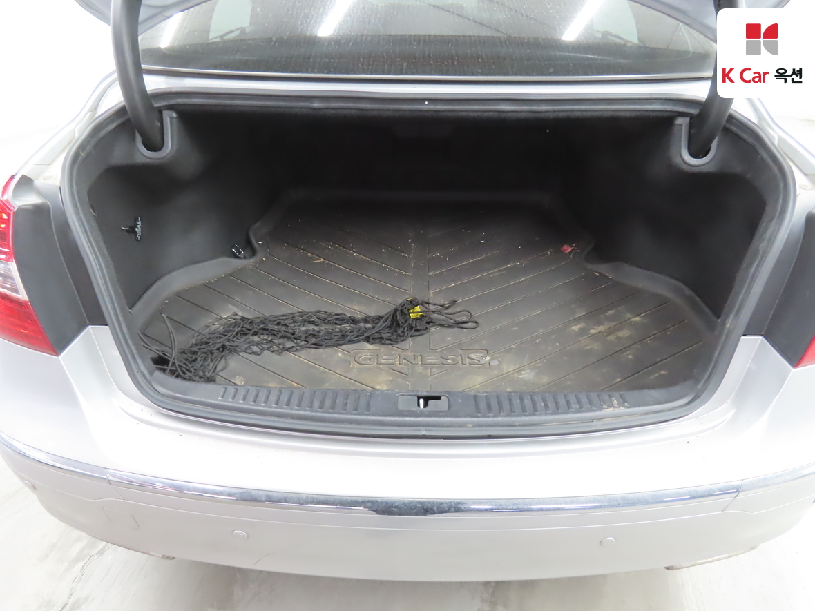 Hyundai Genesis 2014 - Image 26