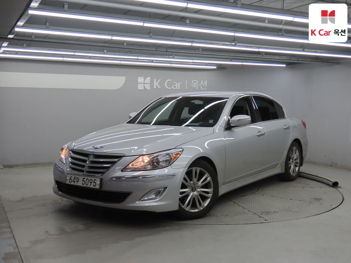 Hyundai Genesis 2014 - Image 1