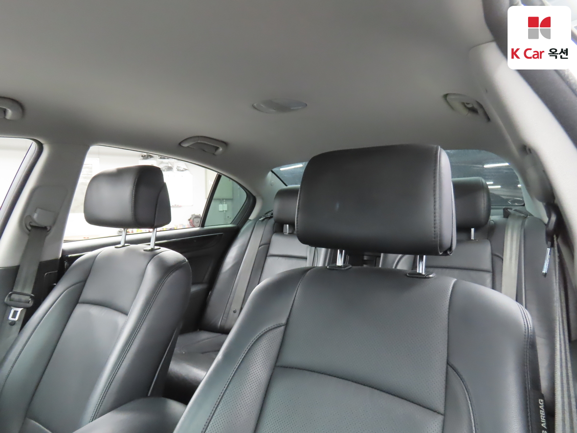 Hyundai Genesis 2014 - Image 20