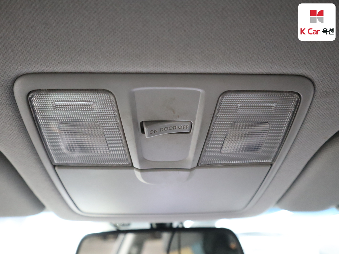 Hyundai Elantra 2011 - Image 12