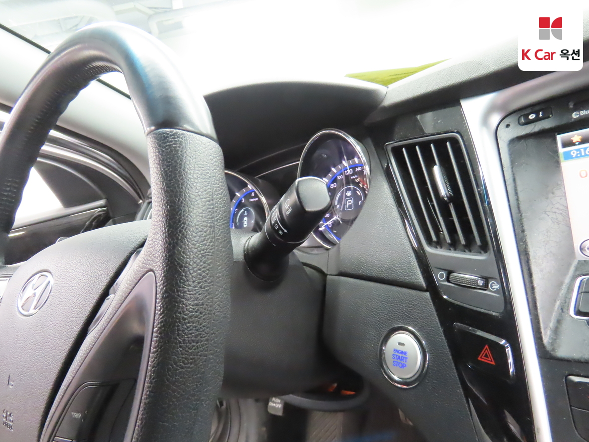 Hyundai Sonata - 11