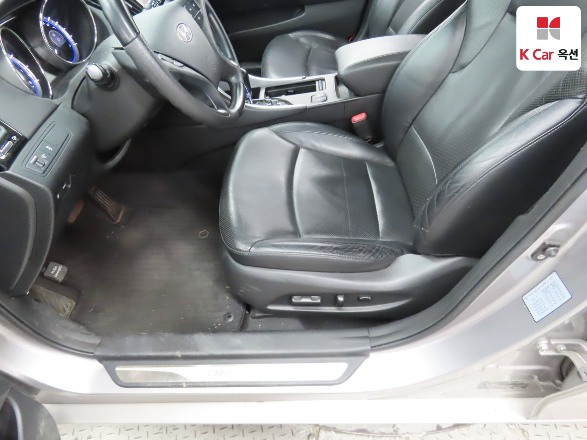 Hyundai Sonata - 19