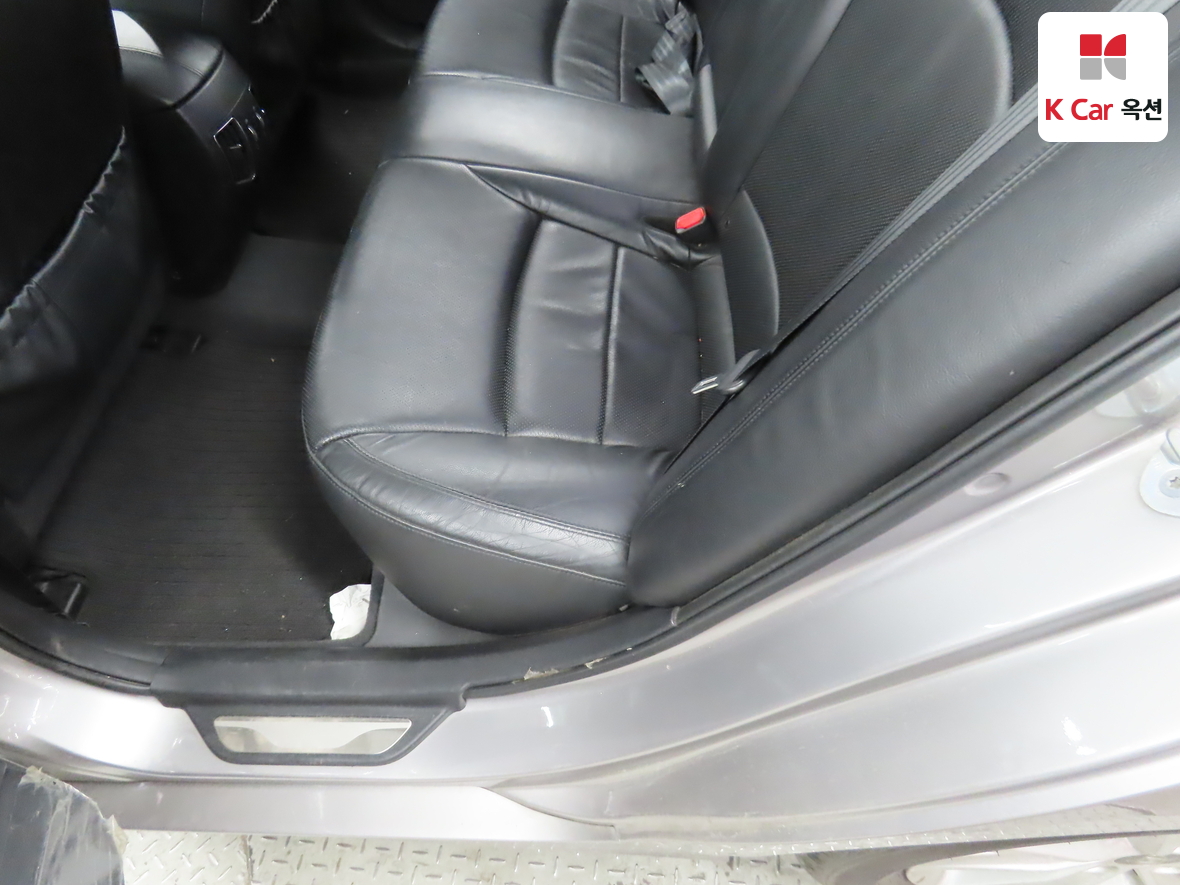 Hyundai Sonata - 24