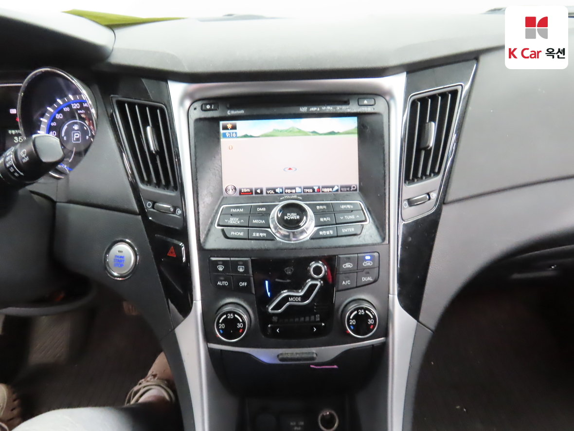 Hyundai Sonata - 6