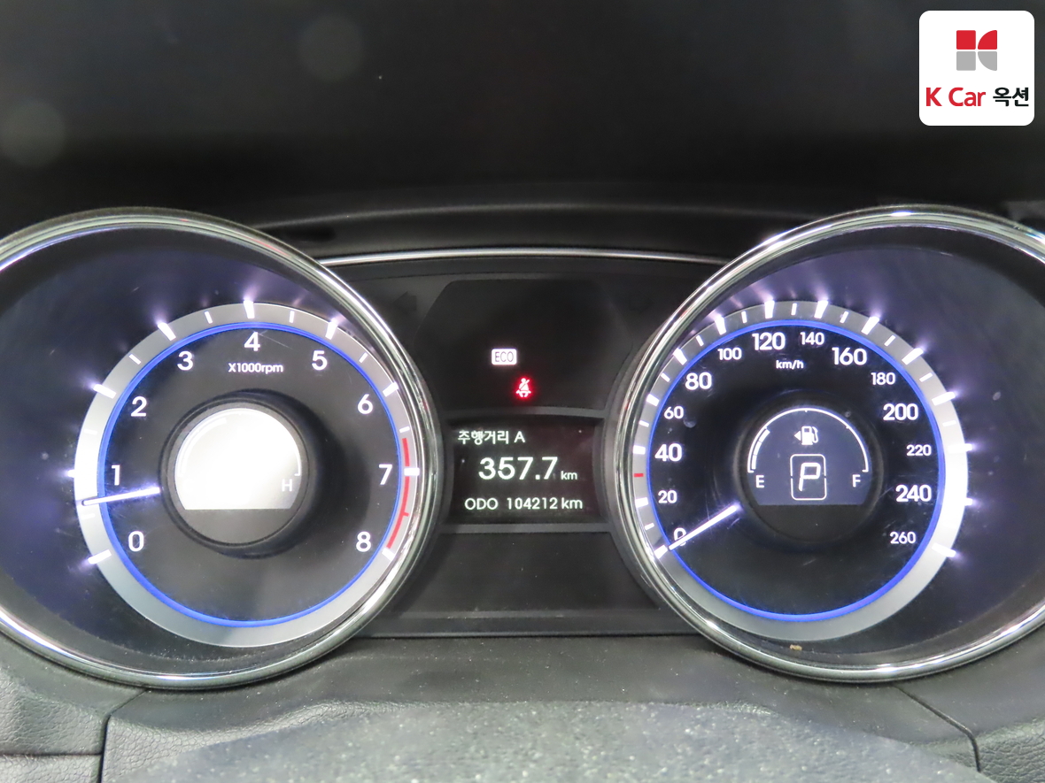 Hyundai Sonata - 5