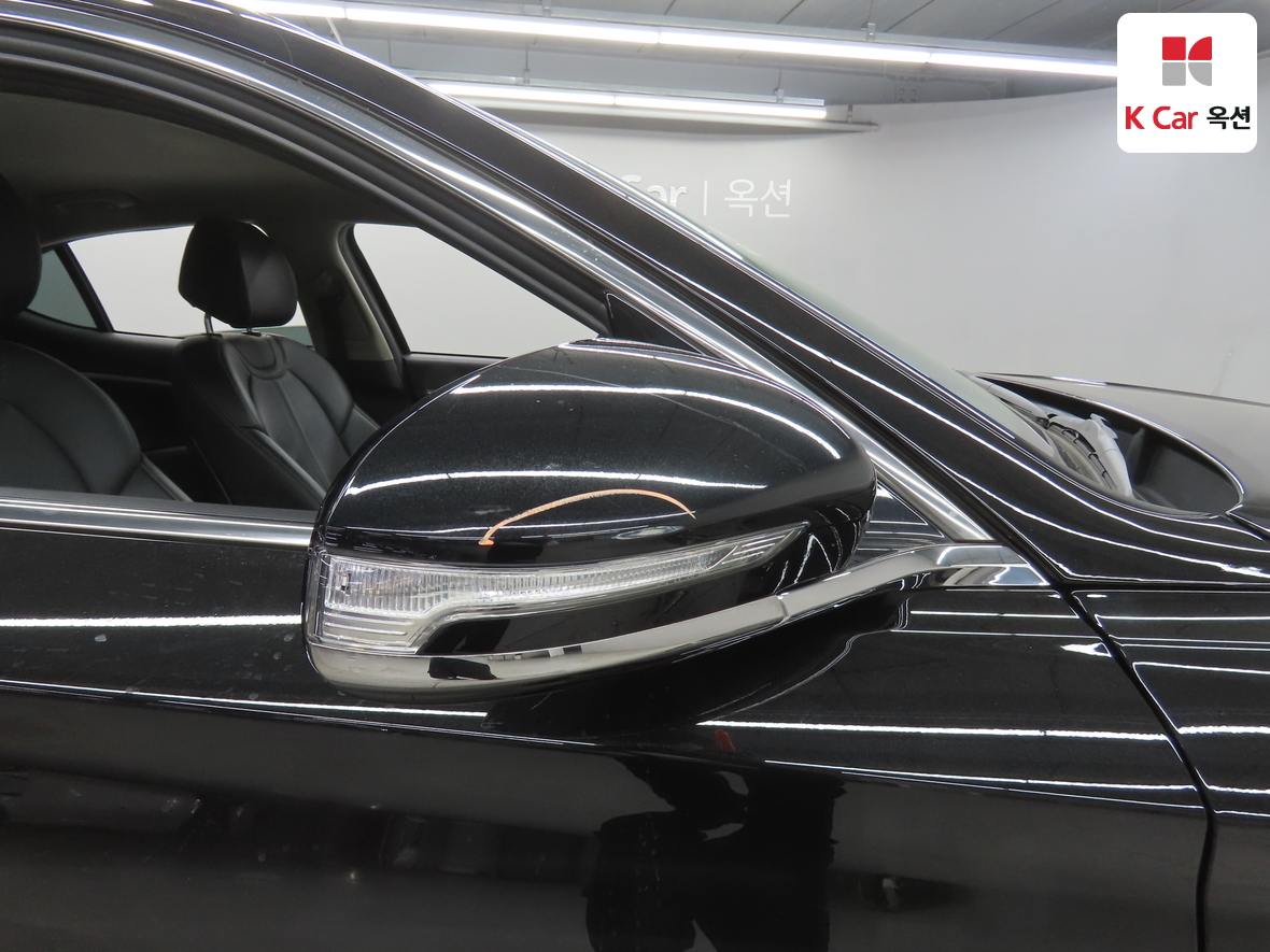 Genesis G70 - 34