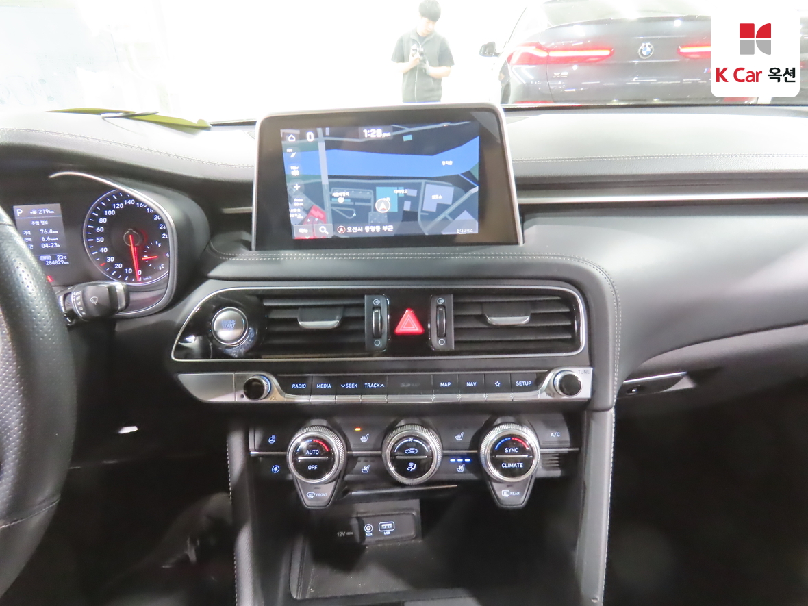 Genesis G70 - 6