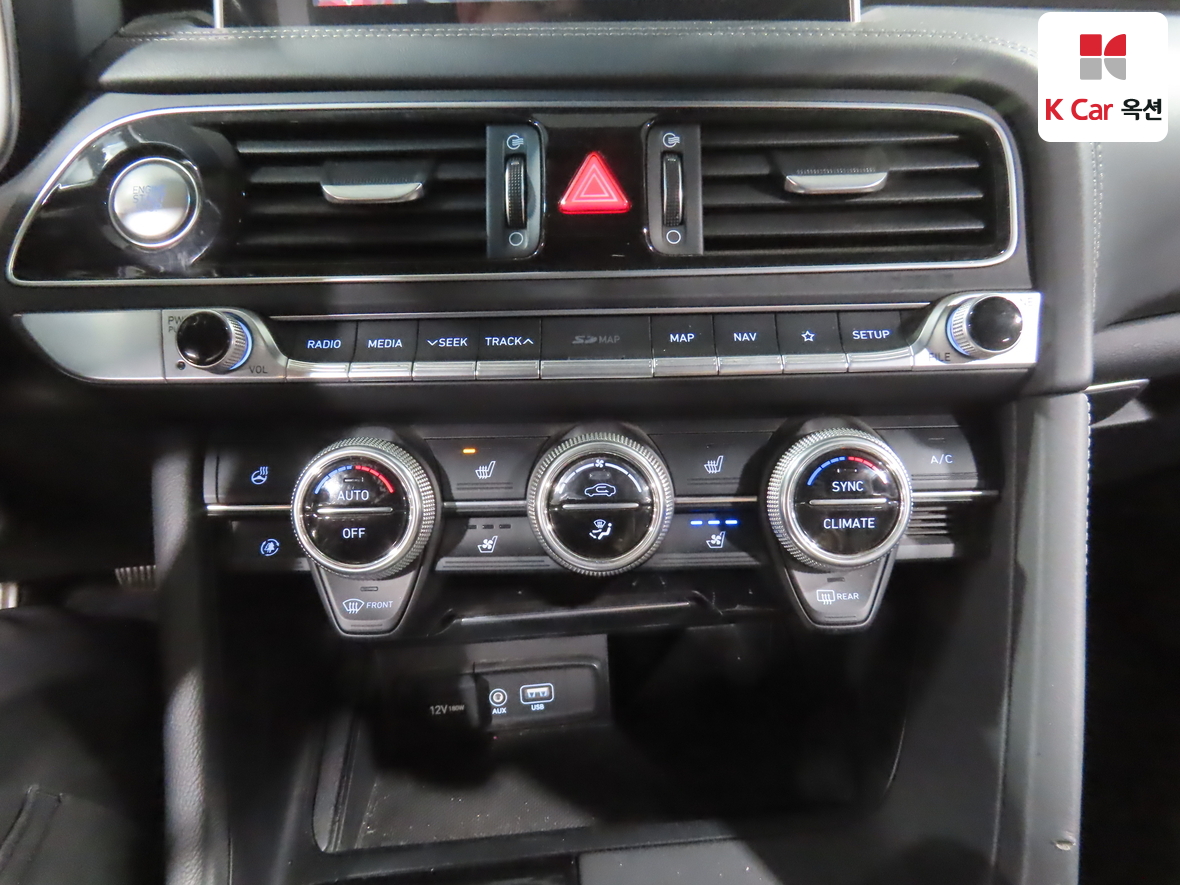 Genesis G70 - 15