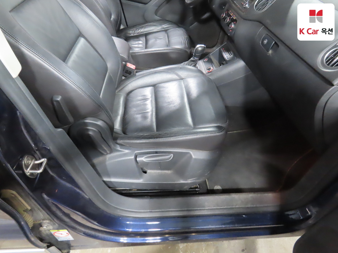 Volkswagen Tiguan - 31