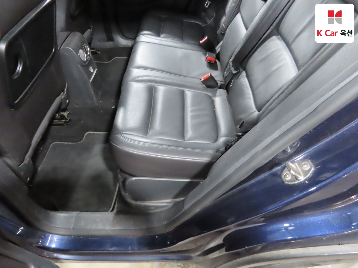 Volkswagen Tiguan - 24