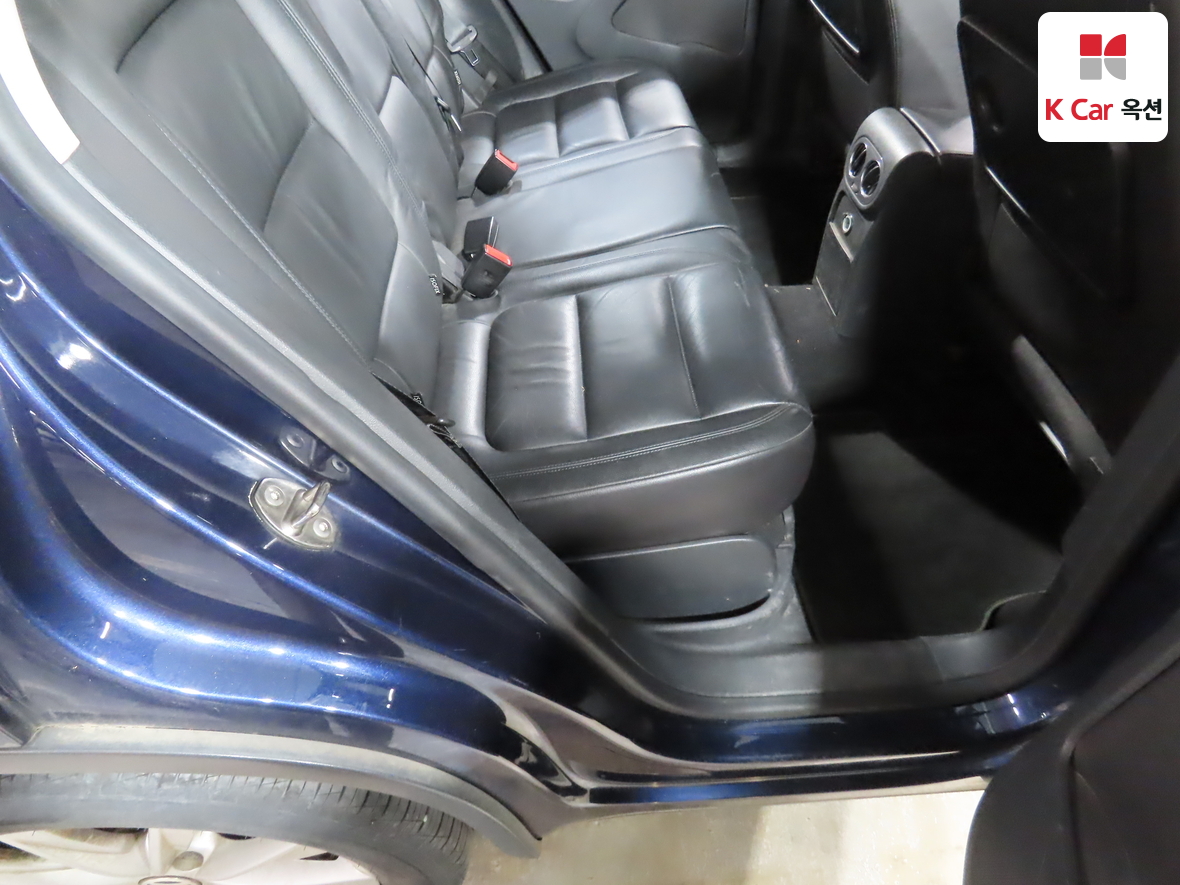Volkswagen Tiguan - 29