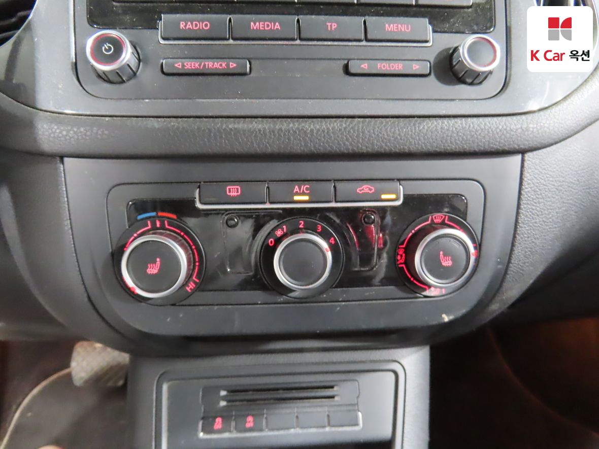 Volkswagen Tiguan - 15