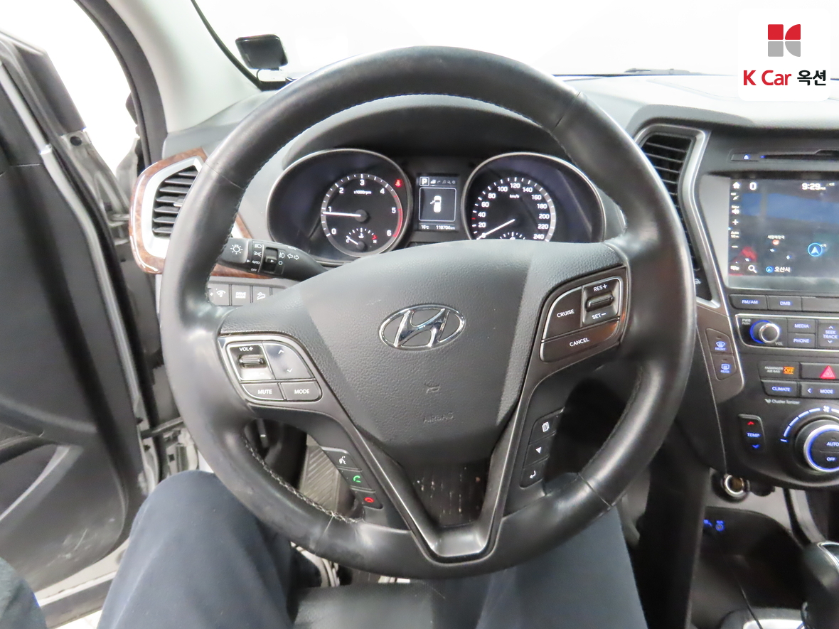 Hyundai Santa Fe - 10