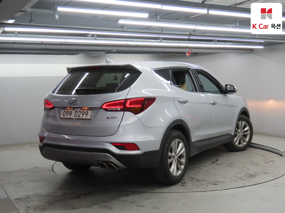 Hyundai Santa Fe - 2