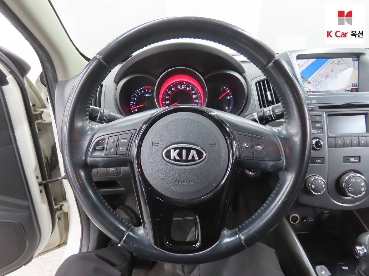Kia Forte - 10