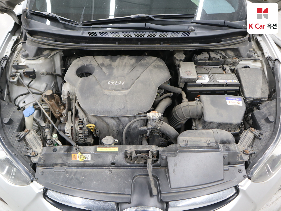 Hyundai Elantra 2013 - Image 31