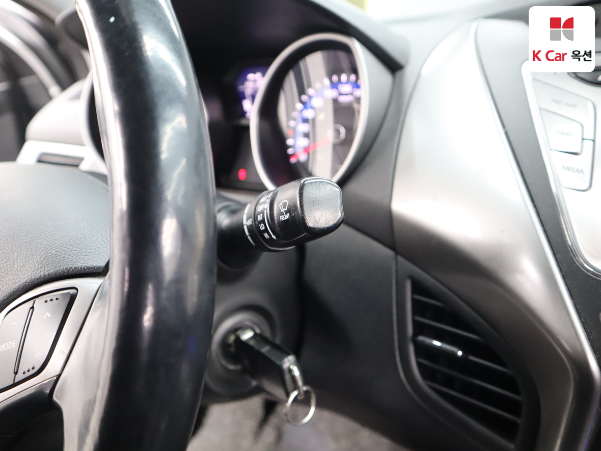 Hyundai Elantra 2013 - Image 11