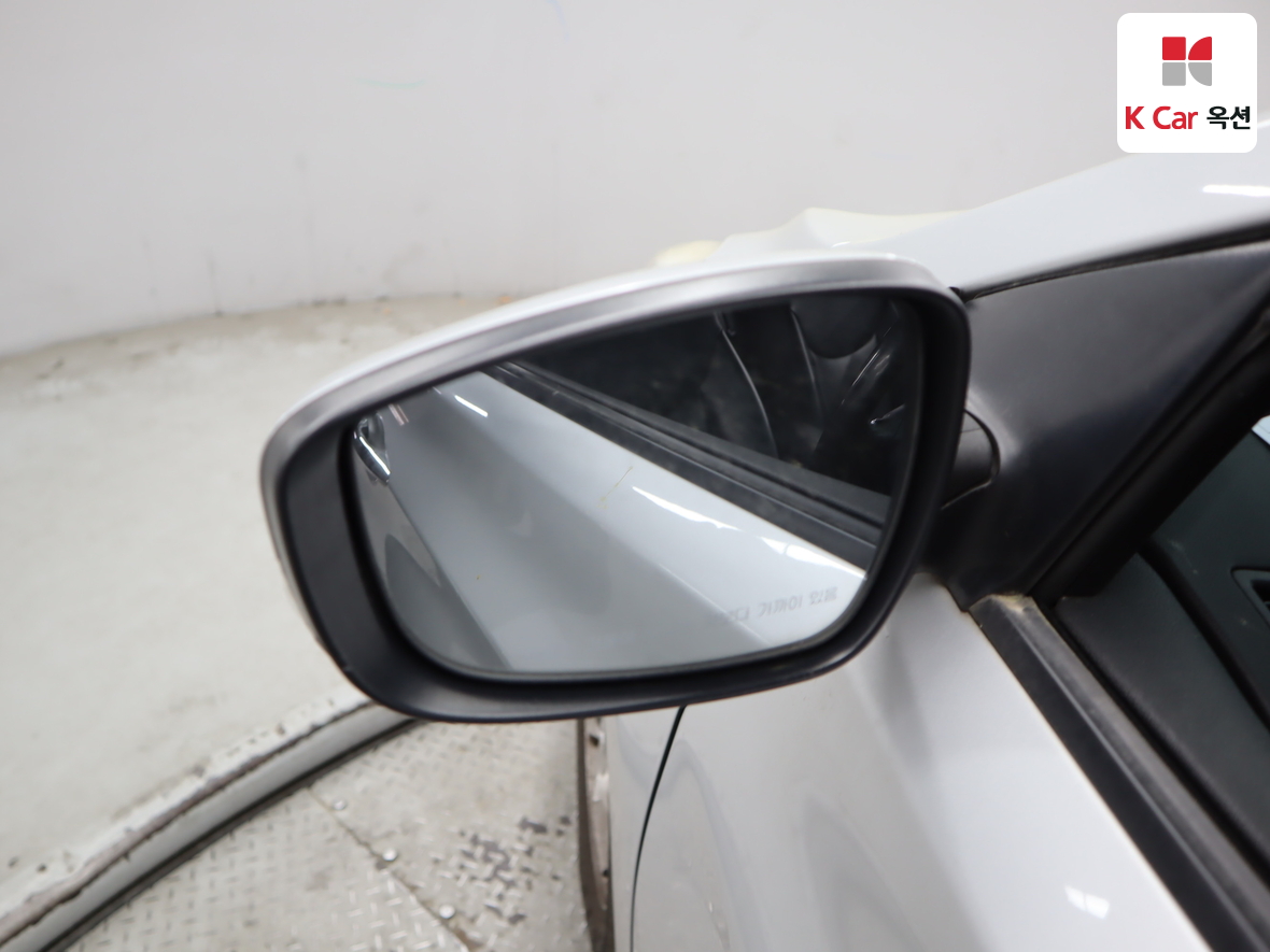 Hyundai Elantra 2013 - Image 20