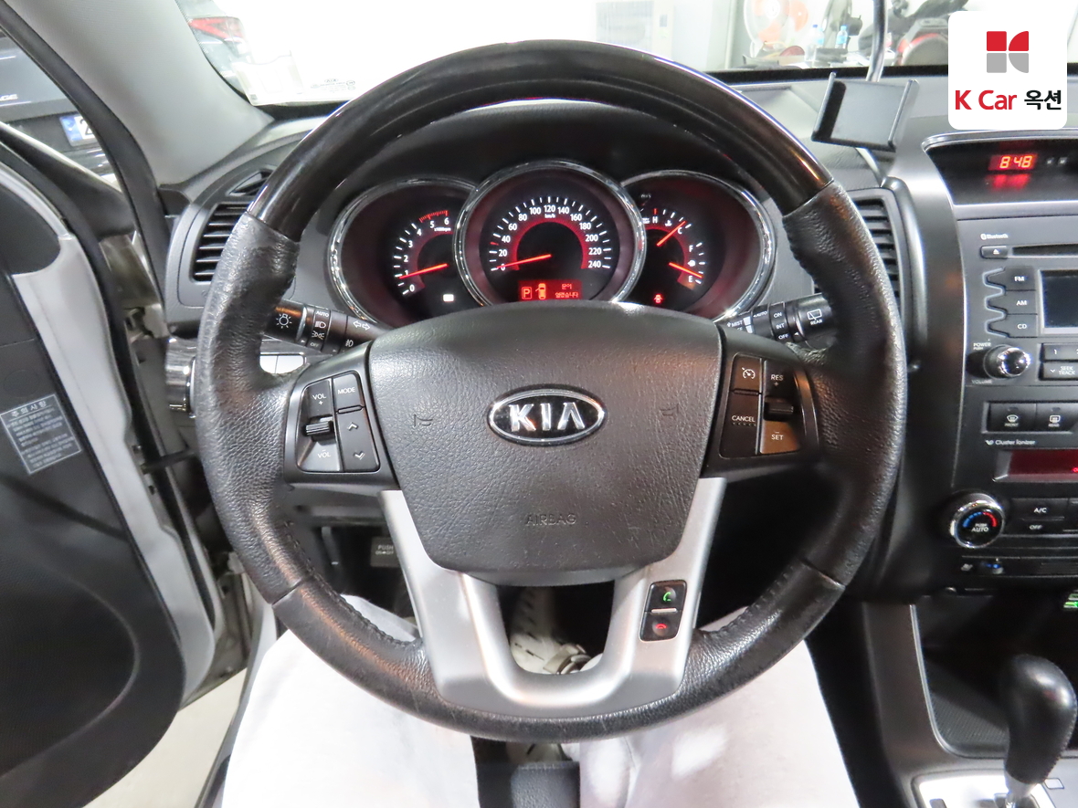 Kia Sorento 2010 - Image 10