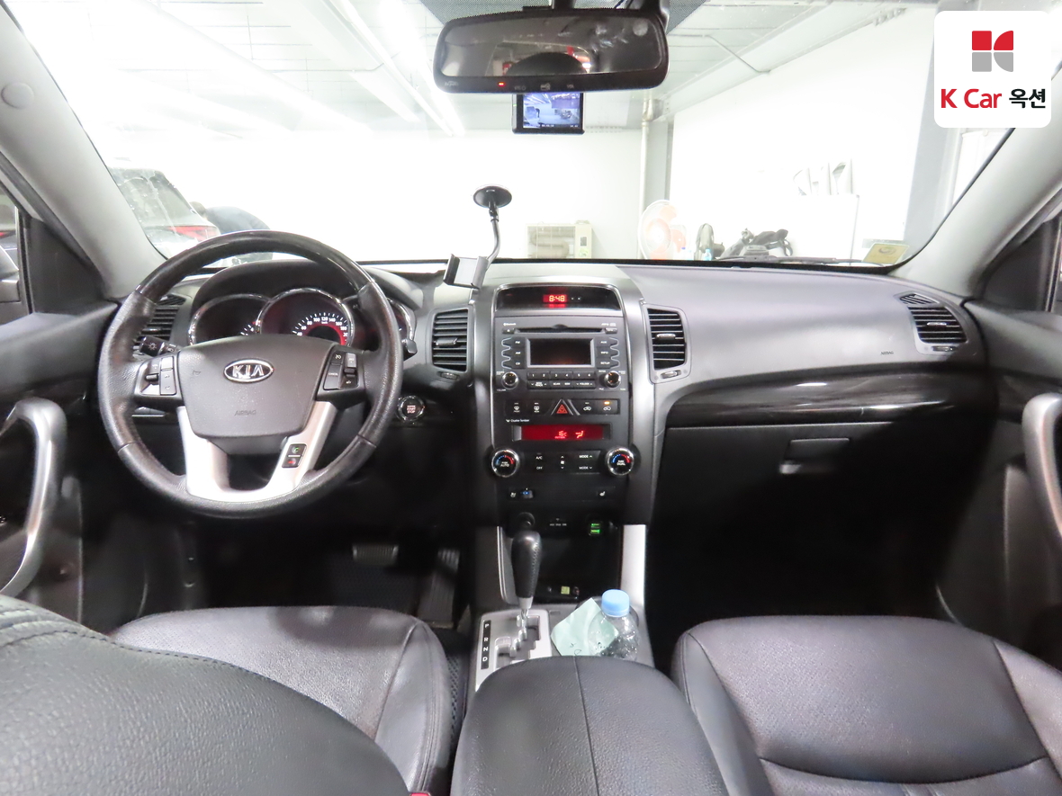 Kia Sorento 2010 - Image 3