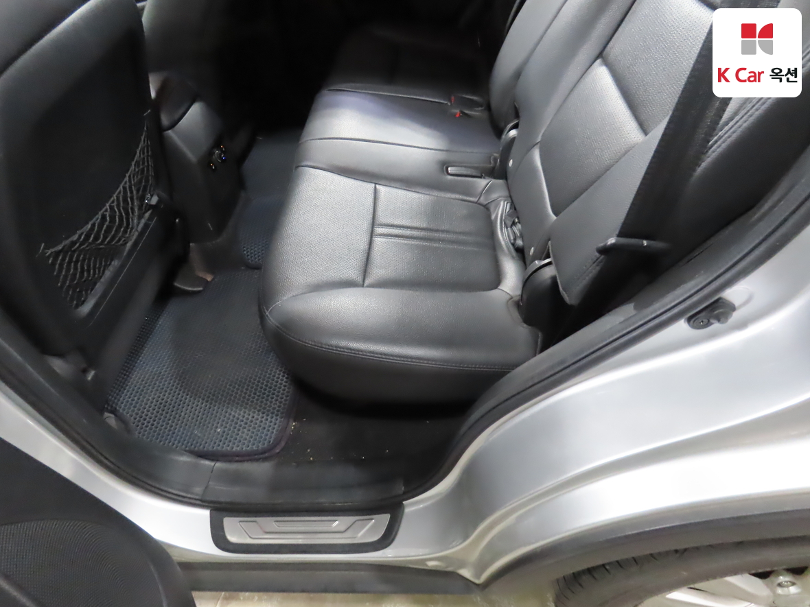 Kia Sorento 2010 - Image 25