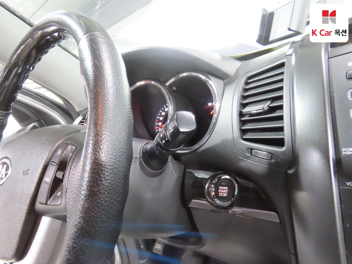 Kia Sorento 2010 - Image 11