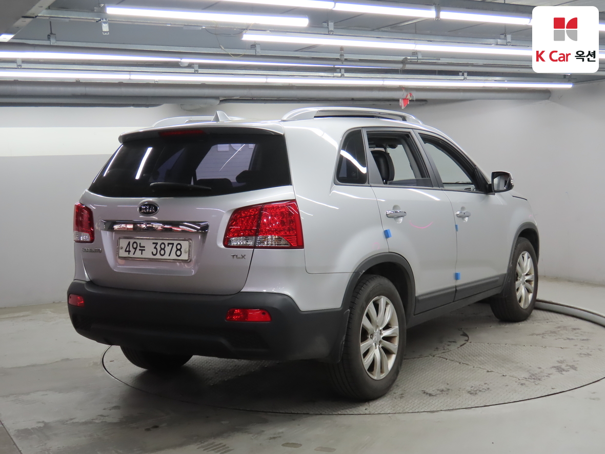 Kia Sorento 2010 - Image 2