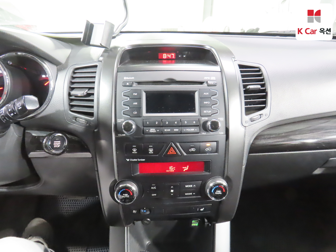 Kia Sorento 2010 - Image 6
