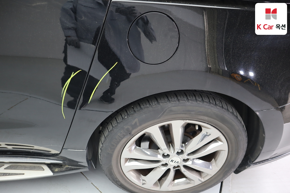 Kia New Carnival - 42