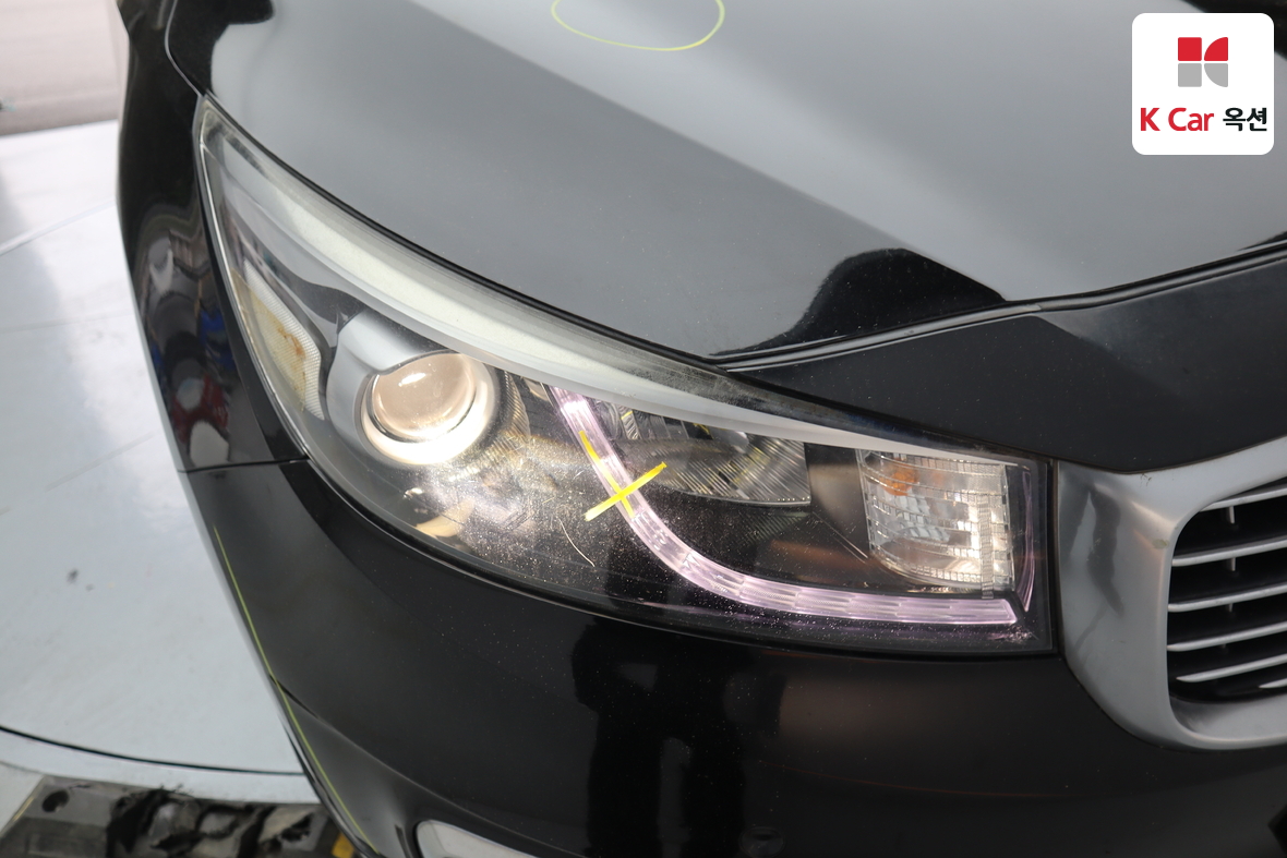 Kia New Carnival - 51