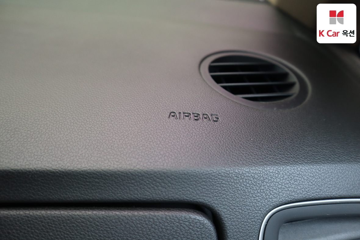 Kia New Carnival - 34