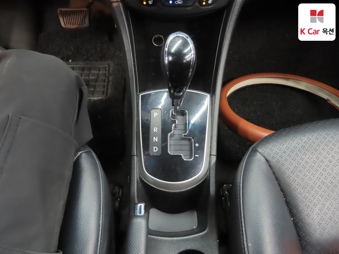 Hyundai Accent 2012 - Image 16