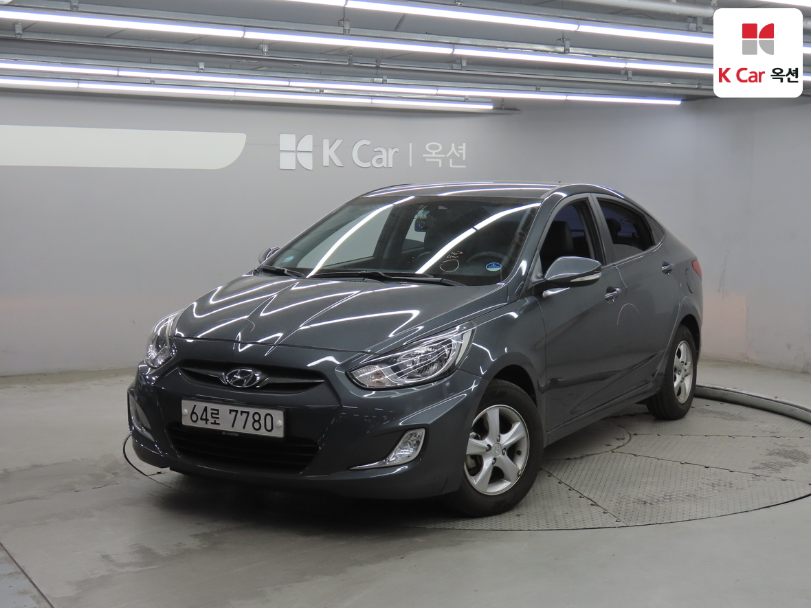 Hyundai Accent 2012 - Image 1