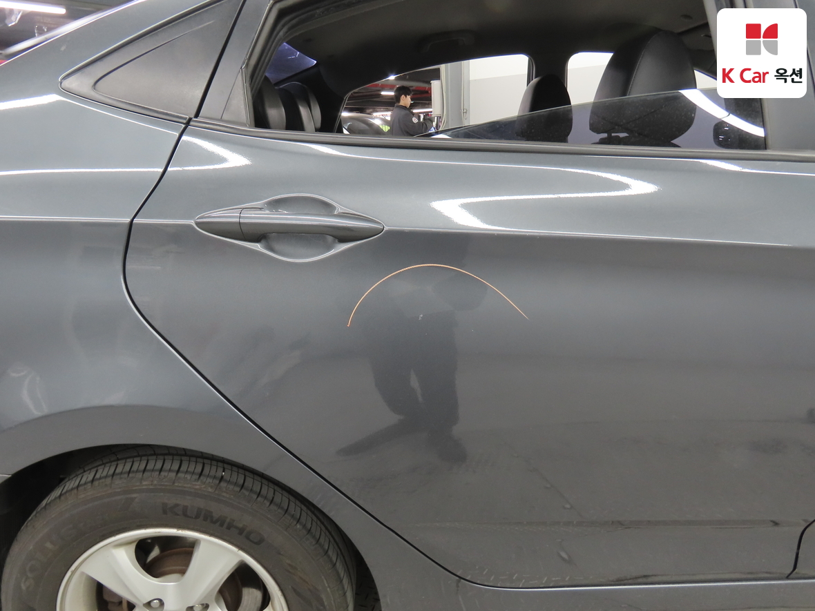 Hyundai Accent 2012 - Image 39