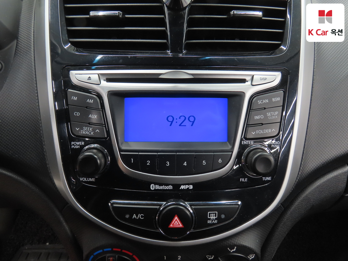 Hyundai Accent 2012 - Image 14