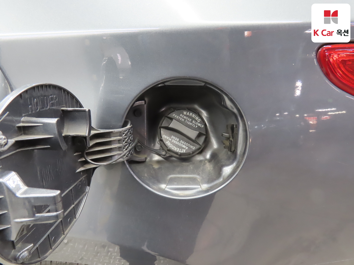 Hyundai Accent 2012 - Image 23