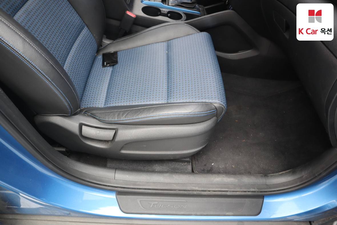 Hyundai Tucson - 32