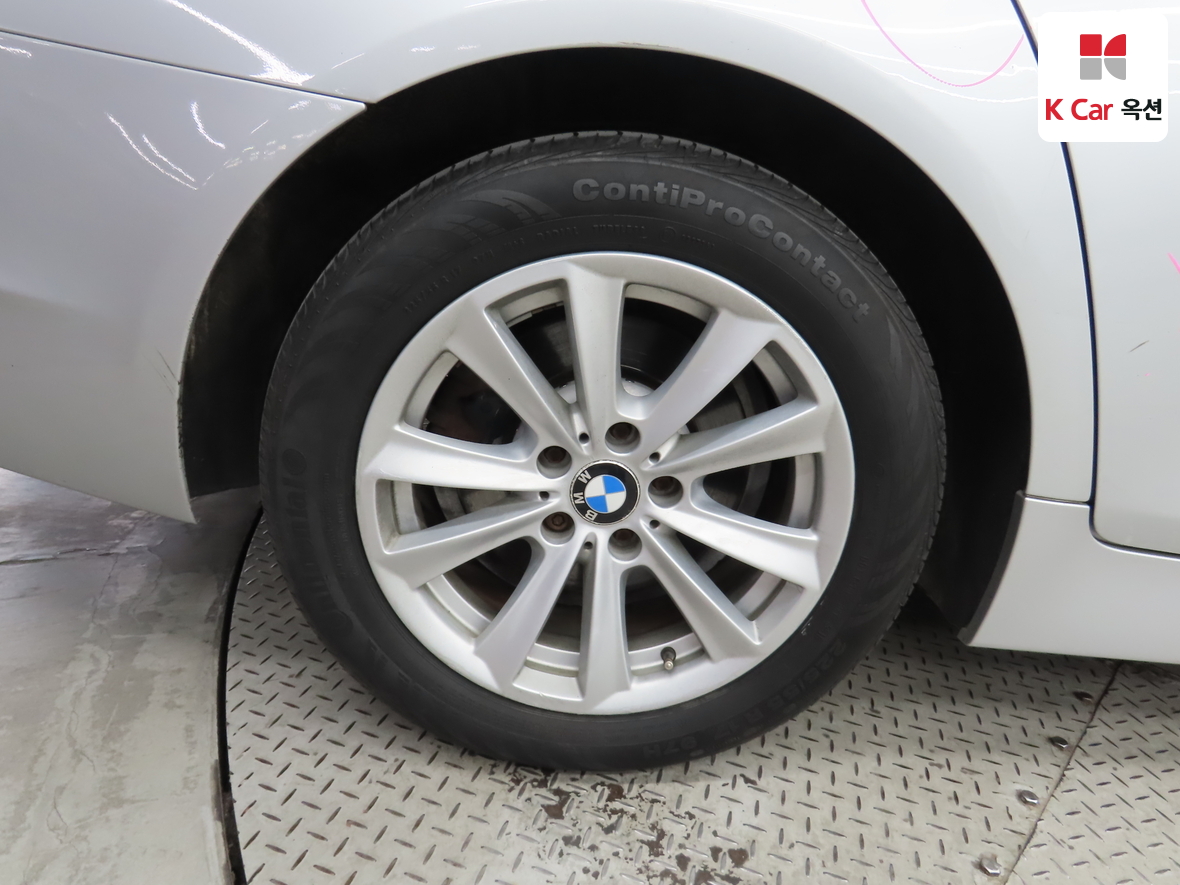 BMW 5 Series - 50