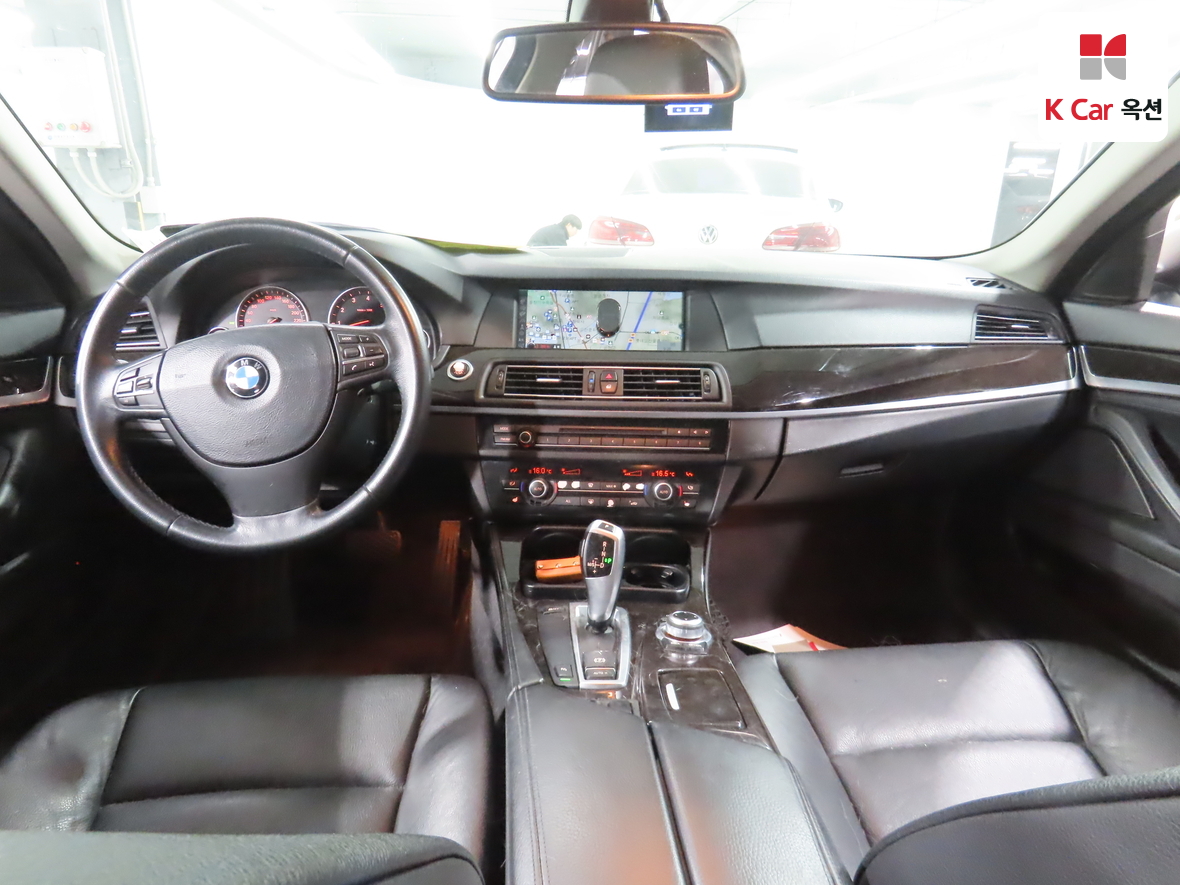 BMW 5 Series - 3