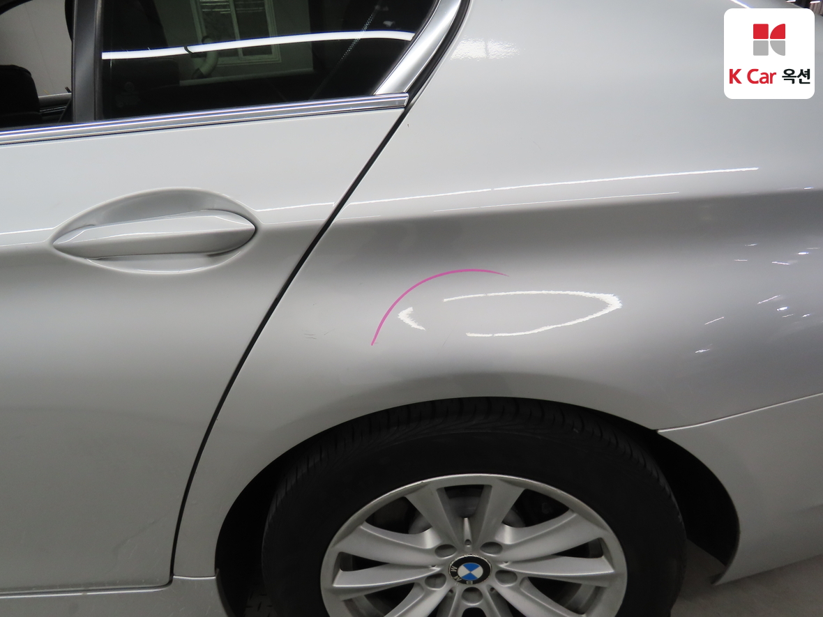 BMW 5 Series - 40