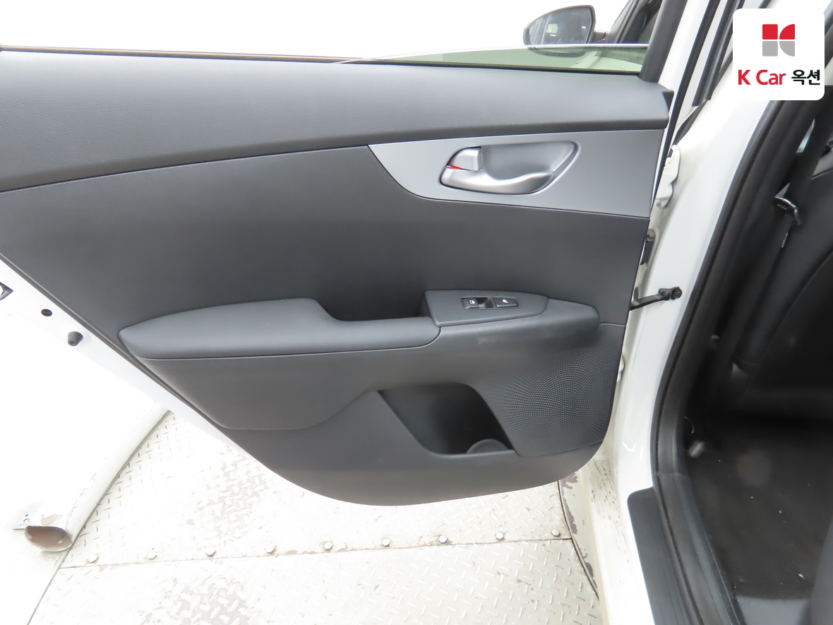 كيا K3 2022 - صورة 22