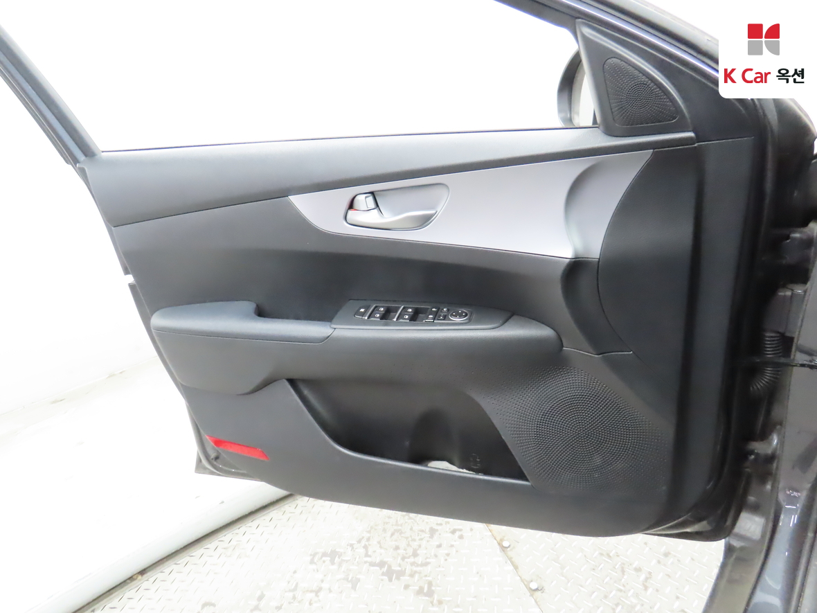 كيا K3 2022 - صورة 8