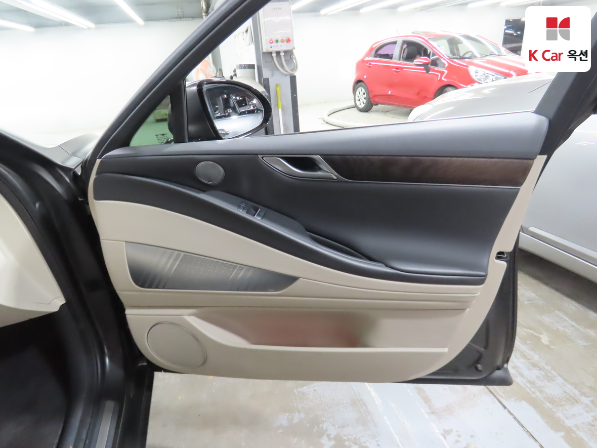 Genesis G80 - 33