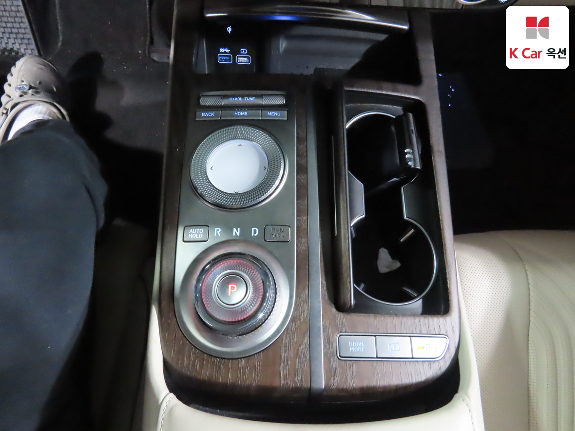Genesis G80 - 16