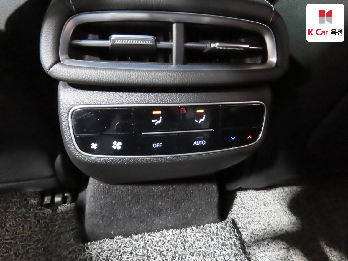 Genesis G80 - 25